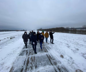 Płock. Alarm przeciwpowodziowy na Wiśle. Żonę i syna wywoziłem łódką [ZDJĘCIA]