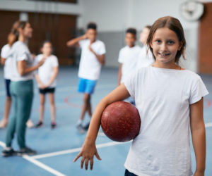 Dziecko dostało stypendium sportowe. Czy trzeba to zgłosić przy zasiłku rodzinnym?
