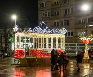 Ruszył świąteczny Jarmark w Bytomiu. Kultowy tramwaj i kaszanka wikinga