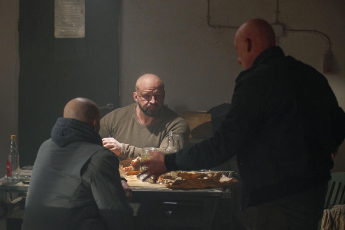 Tomasz Oświeciński filmową gwiazdą produkcji Vegi. Tak celebryta zmieniał się przez lata