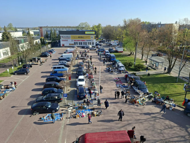 Giełda Staroci i Różności w Starachowicach (25.04.2026)
