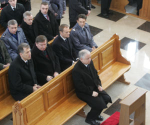 Zadźgali policjanta na przystanku, bo zwrócił im uwagę. Rocznica śmierci Andrzeja Struja
