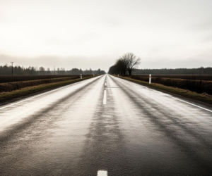 Pijani kierowcy w powiecie kościańskim. Jak jeden samochód doprowadził do podwójnego zatrzymania?