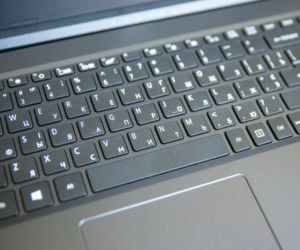 Ponad 300 laptopów trafi do ukraińskich uczniów. „Pozwolą młodym uchodźcom kontynuować naukę”