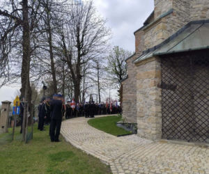 Druh Bogdan uderzył w słup jadąc do pożaru traw. Słowa księdza podczas pogrzebu wyciskają łzy