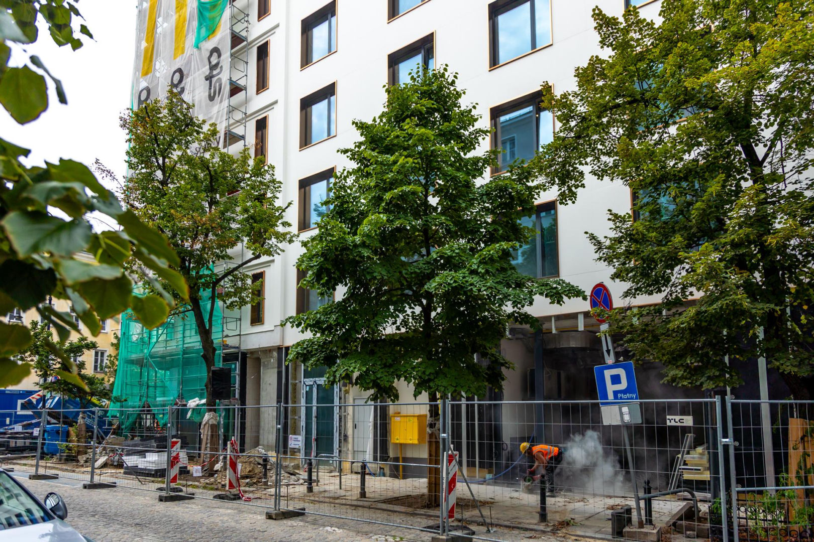 Budowa hotelu Canopy by Hilton Warsaw przy ul. Wilczej 50/52 w Warszawie