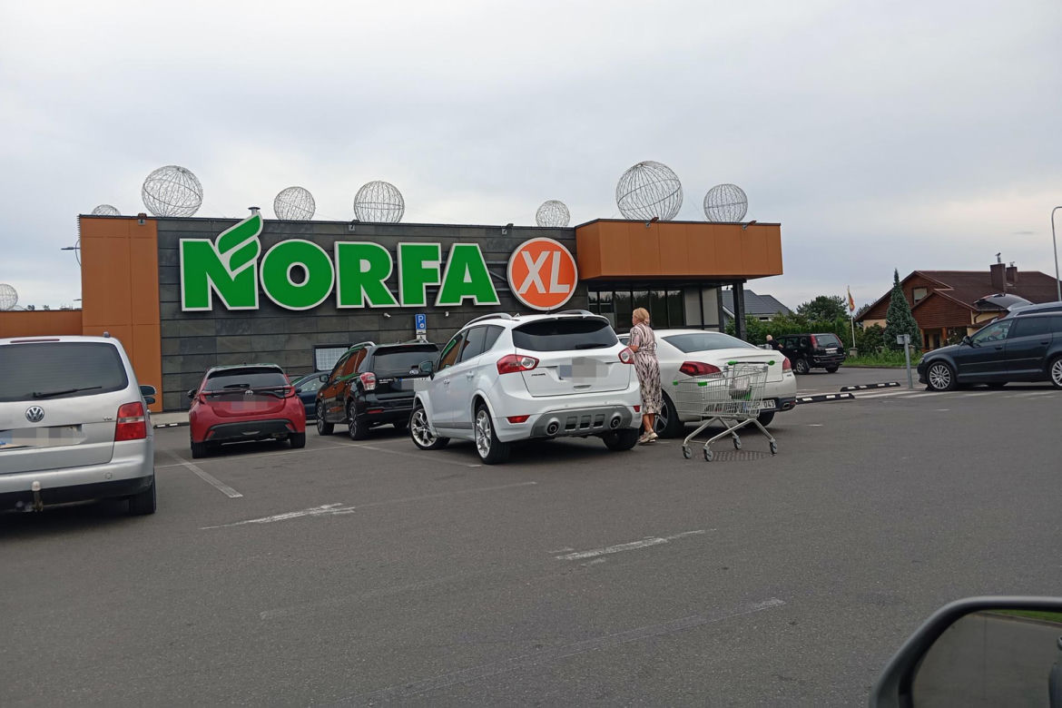 Litwini szturmują polskie sklepy. Ten produkt jest u nas dużo tańszy. "Różnica cen jest ogromna. Aż głupio było nie skorzystać!"