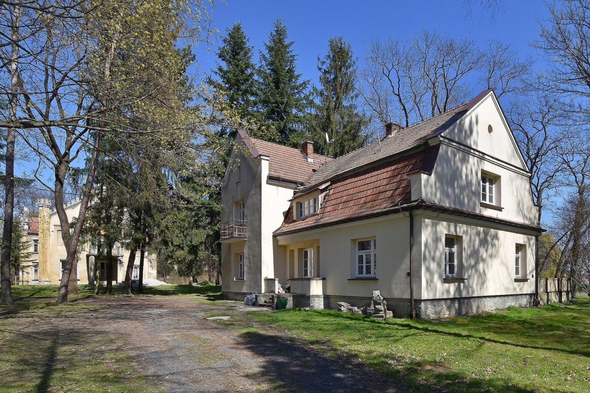 To najsławniejszy pałac w Małopolsce. Powstał po upadku powstania styczniowego