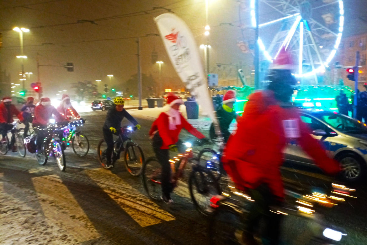 Mikołaje na rowerach