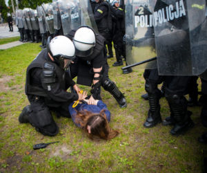 Policja zamknęła mi córeczkę