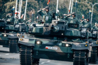 Pancerna pięść na defiladzie 2026. Od Leopardów 2 do K2 i Abramsów