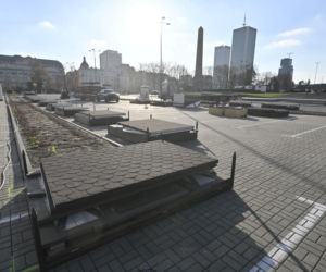 Dziwny obiekt w centrum Warszawy. Co tu powstaje? Stolica już stroi się na Boże Narodzenie!