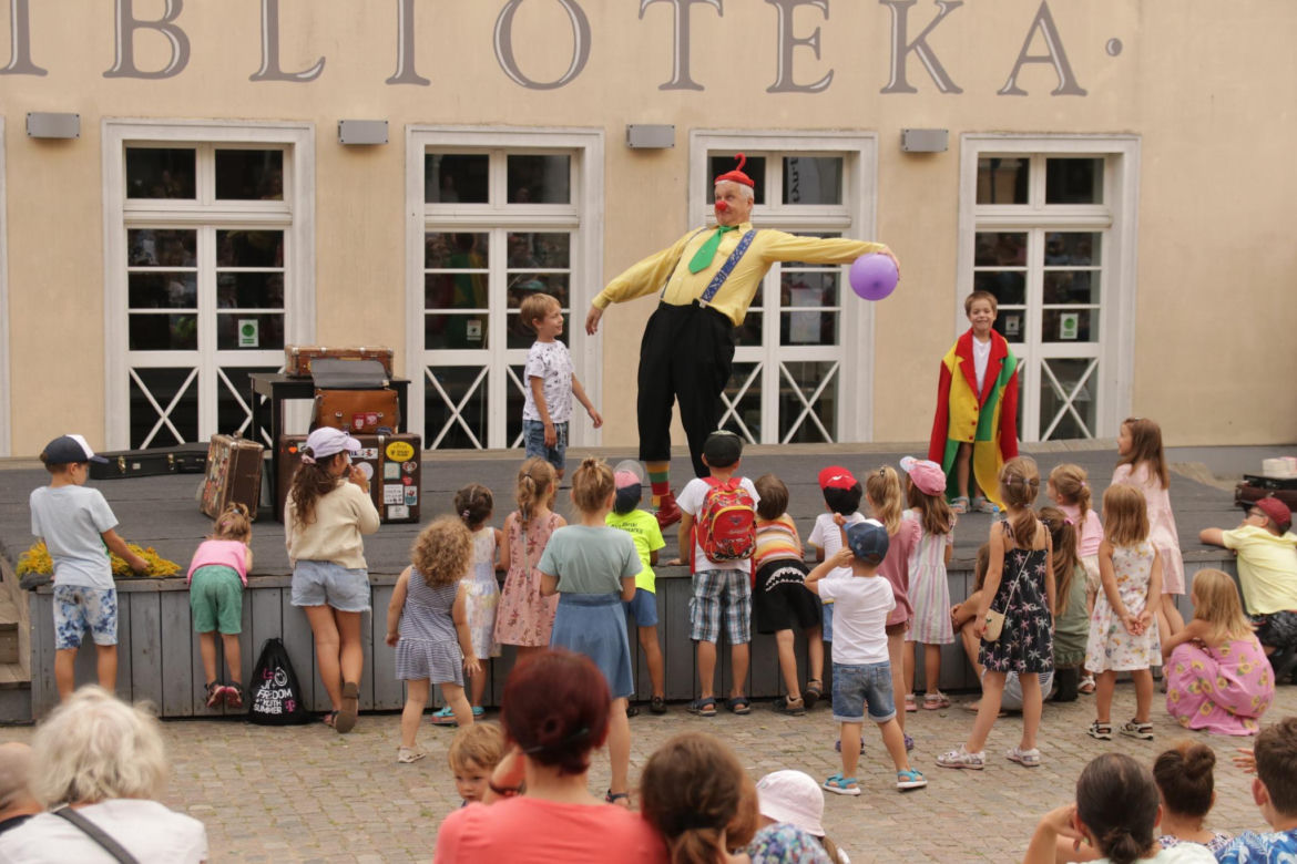 Olsztyński Festiwal Teatrów Ulicznych 2023. Tak bawili się mieszkańcy [ZDJĘCIA]