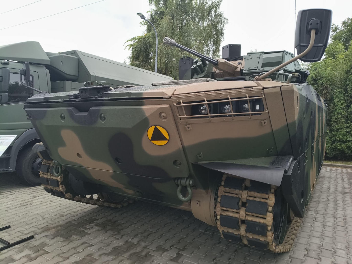 Armaty Bushmaster z polskiej fabryki. Huta Stalowa Wola i Northrop Grumman podpisały strategiczne porozumienie