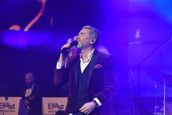 XIV Marszałkowski Bal Dobroczynny w CKK Jordanki. Koncert Kuby Badacha i licytacje