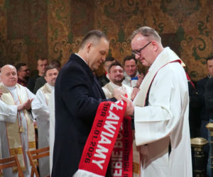 Jasna Góra: kilka tysięcy osób na Patriotycznej Pielgrzymce Kibiców