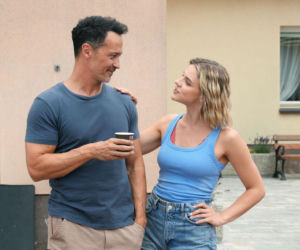 Barwy szczęścia: Tajemnicza noc z Janką ściąga na Mariusza gniew sąsiadki