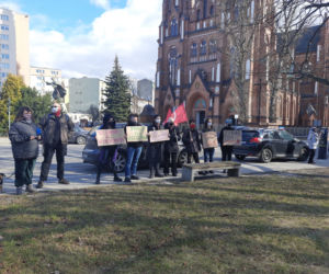Pikieta przed Szpitalem Praskim