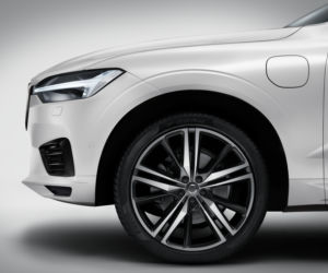 Volvo stawia na samochody ładowane z gniazdka