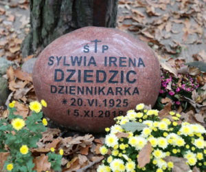 Skromny grób Ireny Dziedzic
