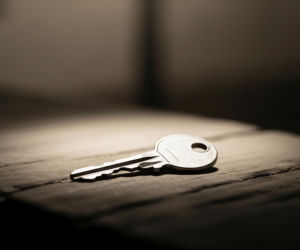 Pożar w Gliwicach. Co czeka schorowane małżeństwo po dewastującym ogniu?