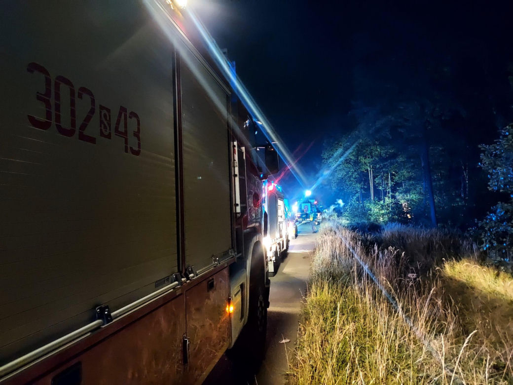 Wypadek na S1 w Katowicach. Samochód wypadł z drogi i stanął w płomieniach!