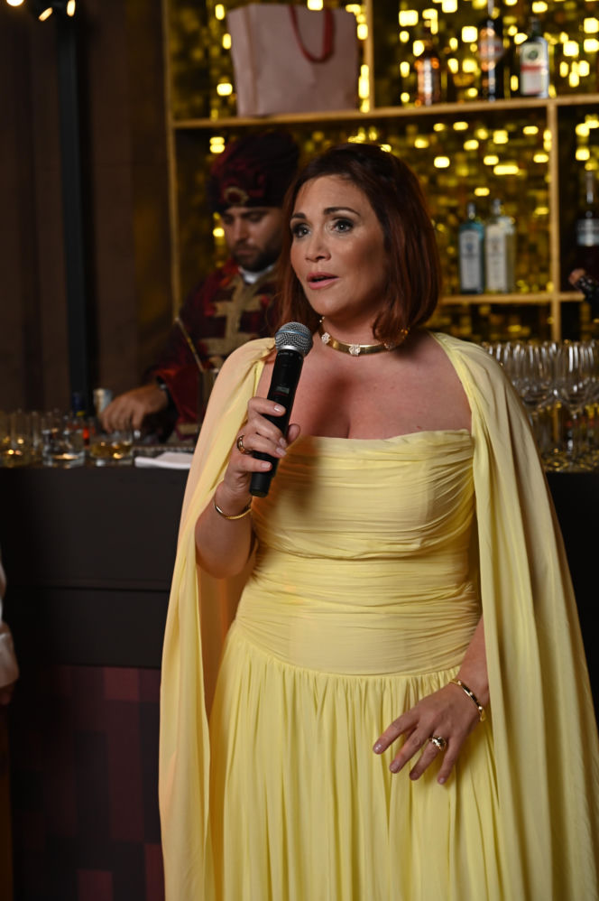 Pierwsza międzynarodowa edycja TOP CHARITY Venice Experience zrobiona przez Omenę Mensah