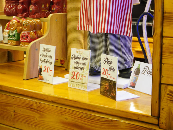 Jarmark bożonarodzeniowy w Katowicach 2025: Menu i cennik przysmaków