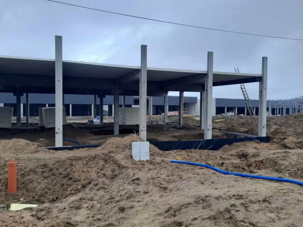 Nowy park handlowy przy ul. Sielskiej w Olsztynie rośnie w oczach [ZDJĘCIA]