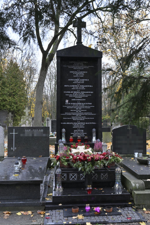 Grób rodziców Jarosława  Kaczyńskiego