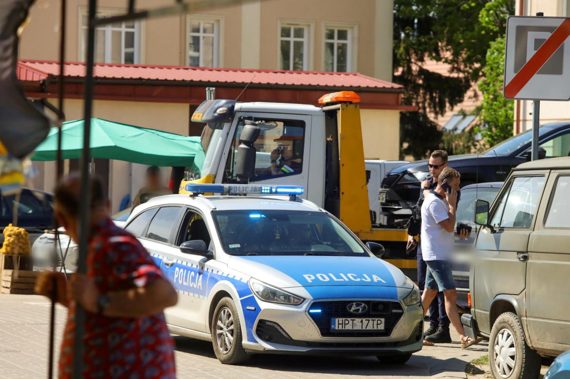 Starosta z Ostródy roztrzaskał służbowy wóz! Policja łaskawa dla polityka