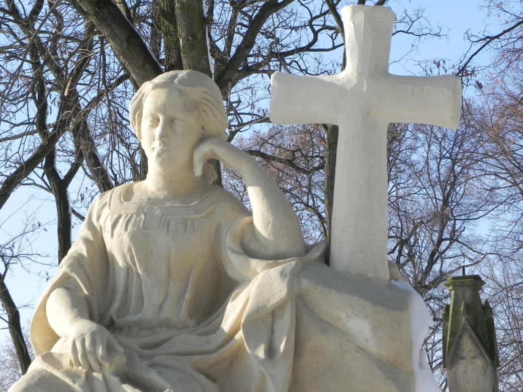 To najbiedniejsza wieś w województwie świętokrzyskim. Słynie z corocznego Święta Chleba