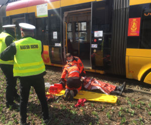 Potrącenie rowerzysty przez tramwaj na Puławskiej