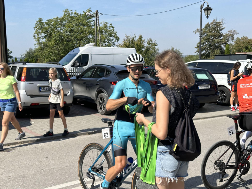 Sportowa rywalizacja i wspólne pomaganie. Za nami 8. edycja Tour de Cracovia Amatorów! 