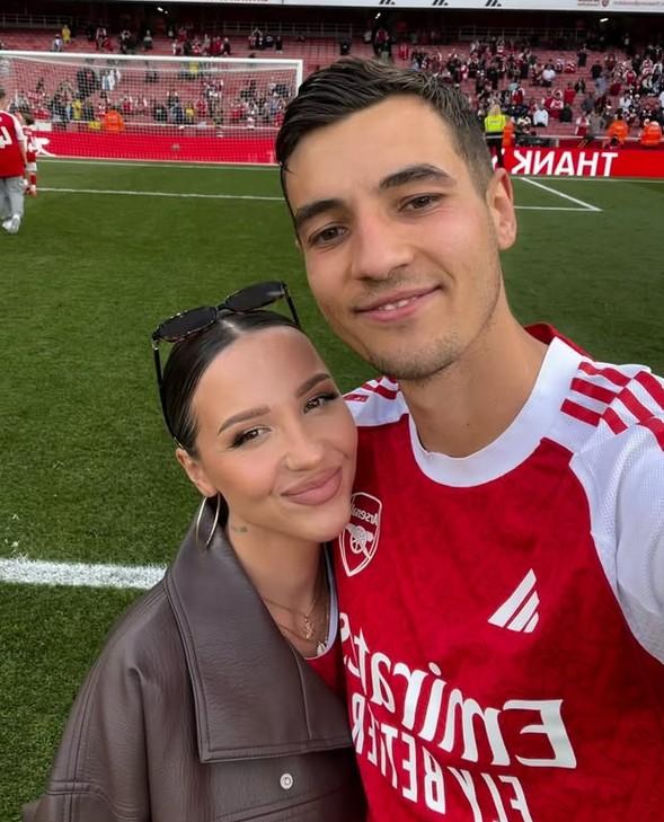 Claudia Redheaded, żona piłkarza Jakuba Kiwiora