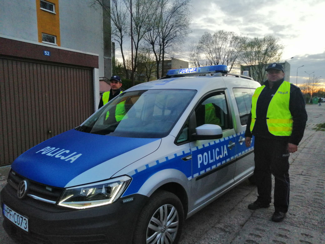 Nikoli tak się spieszyło na świat, że do szpitala jechała z policyjną eskortą