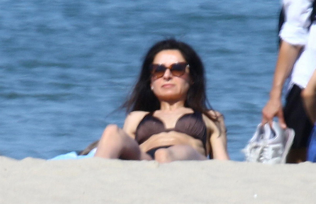 Marta Kaczyńska z mężem i synem na plaży