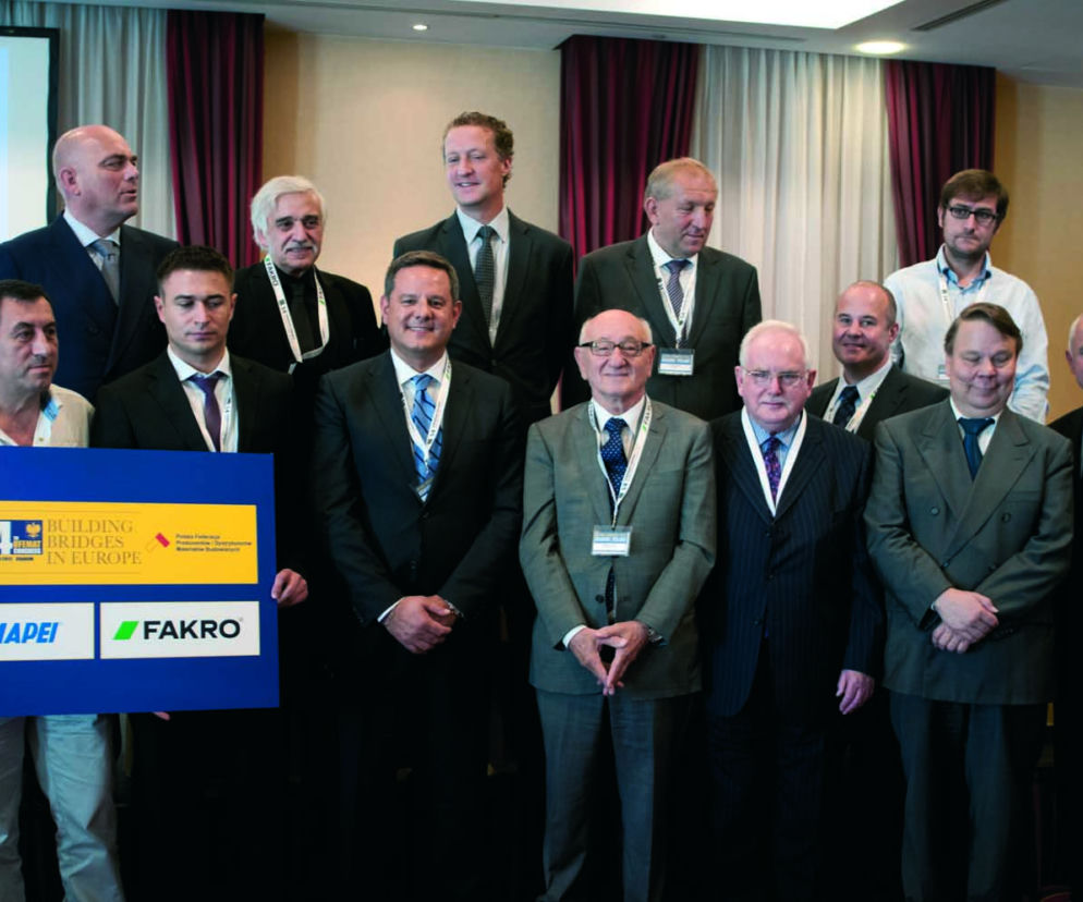 branza budowlana w fakro