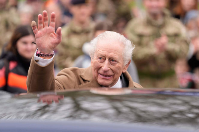 Król Karol został DJ-em! Zobacz, jak sobie radził