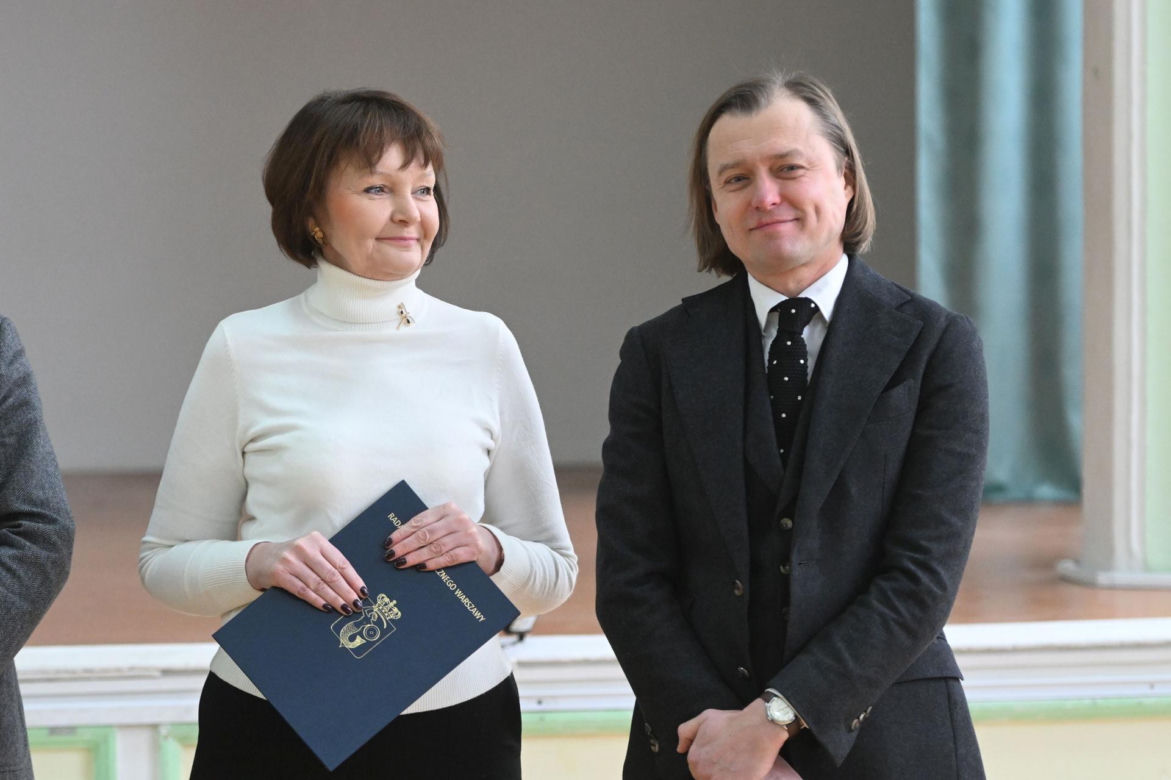 Urzędnicy mają plan na szkołę przejętą od rosyjskich dyplomatów. Tak wygląda w środku szkoła przy Kieleckiej