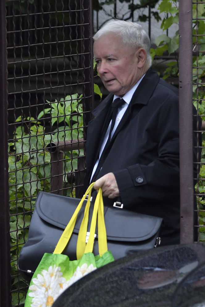 Smutny widok domu Kaczyńskiego. Willa na Żoliborzu się sypie