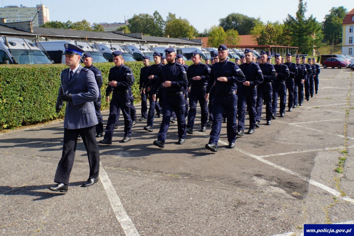 Ślubowanie nowych policjantów z Warmii i Mazur. Zobacz zdjęcia! 