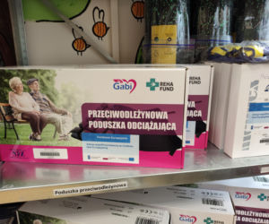 Wózki inwalidzkie, czy poduszki przeciwodleżynowe można mieć bezpłatnie. W Lublinie działa darmowa wypożyczalnia