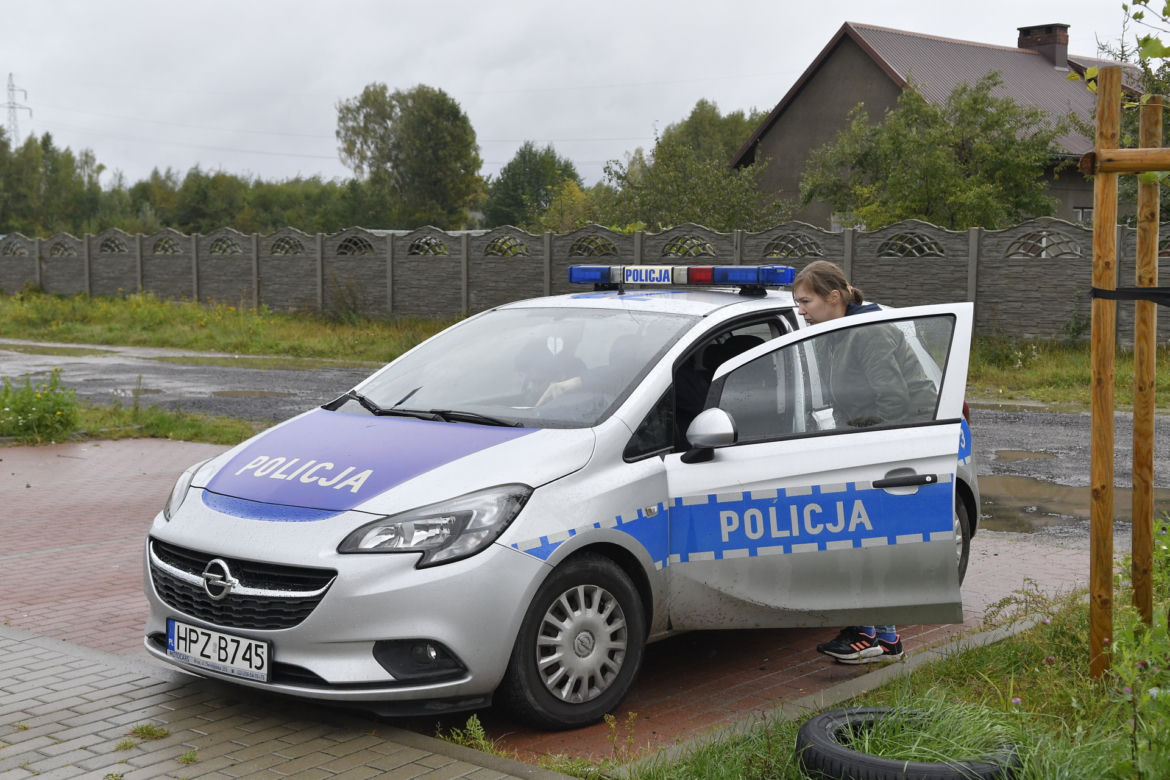 Mińsk Mazowiecki. 29-latka od trzech lat czeka na lokal komunalny. Burmistrz: "moim zdaniem mieszkanie jej się należy"