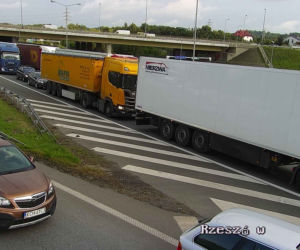 Korki na autostradowej obwodnicy Krakowa
