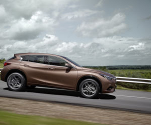 Infiniti Q30
