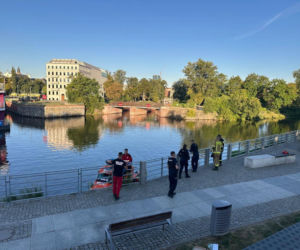 Ciało mężczyzny w Odrze we Wrocławiu. Makabryczne zgłoszenie nad ranem