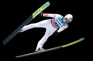 O której skoki dzisiaj? W niedzielę 28.12.2025 rusza Turniej Czterech Skoczni!