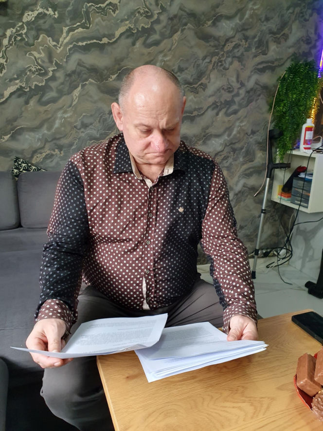 Runęli z balkonem, winnych nie ma