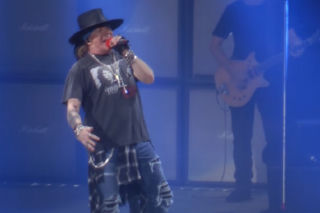 AC/DC mieli jednak nagrywać płytę z Axlem Rosem? Szczegóły zdradził Angus Young